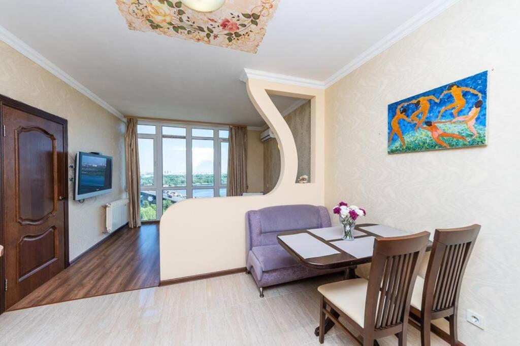 Apartments With Crazy Panoramic View Of The Dniepr Киев Экстерьер фото