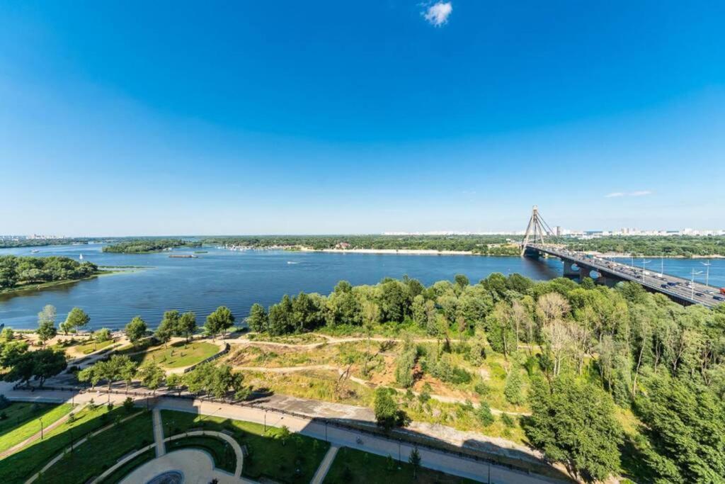 Apartments With Crazy Panoramic View Of The Dniepr Киев Экстерьер фото